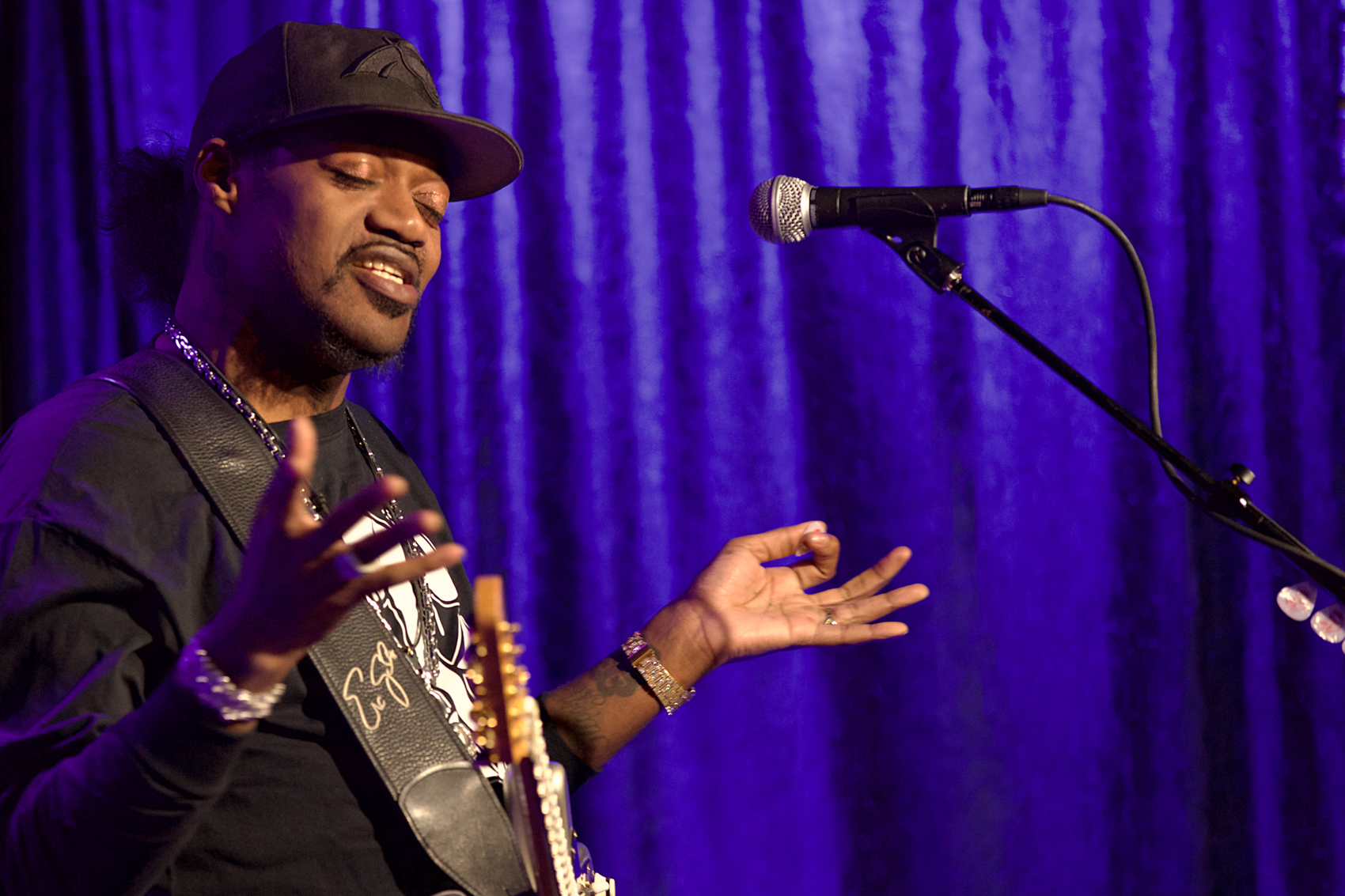 Eric Gales
Eric Gales Band
Iridium
New York, NY
January 30, 2018

DerekBrad.com